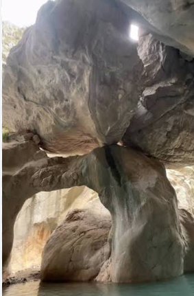 Göynük Kanyonu KEMER İLÇESİNDE GİDİLECEK EN ZARİF NADİDE YERLERDEN İLK SIRADADIR.
